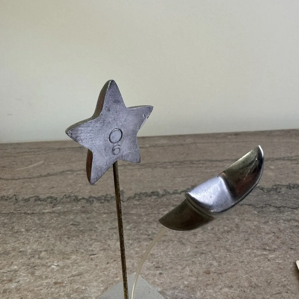 Vintage Silver Star Magnetic Photo Memo Note Holder Display Stand